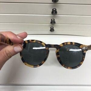 Illesteva Leonard tortoise sunglasses. Gently used